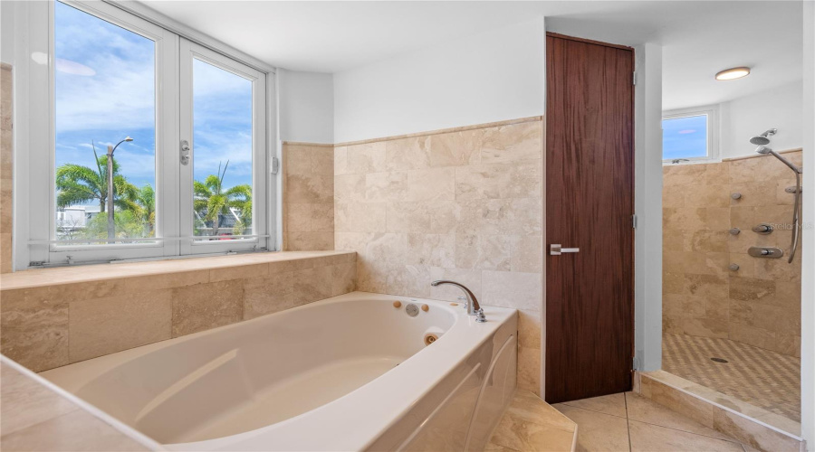 Dorado, Puerto Rico 00646, 5 Bedroom Bedrooms, ,3 Bathroombathrooms,Residential,For Sale,Golfo De Alaska,0,Mfrpr9123695