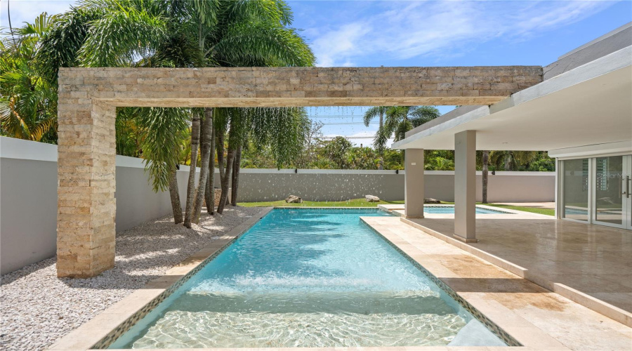 Dorado, Puerto Rico 00646, 5 Bedroom Bedrooms, ,3 Bathroombathrooms,Residential,For Sale,Golfo De Alaska,0,Mfrpr9123695