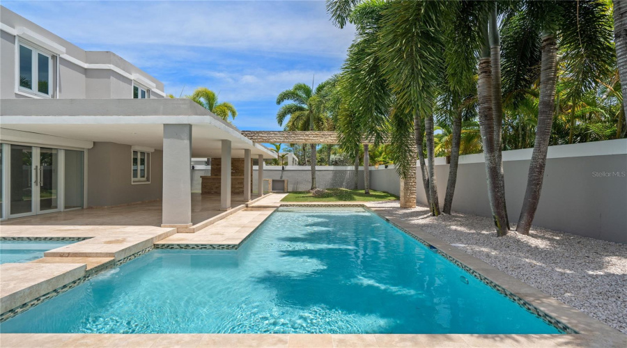 Dorado, Puerto Rico 00646, 5 Bedroom Bedrooms, ,3 Bathroombathrooms,Residential,For Sale,Golfo De Alaska,0,Mfrpr9123695