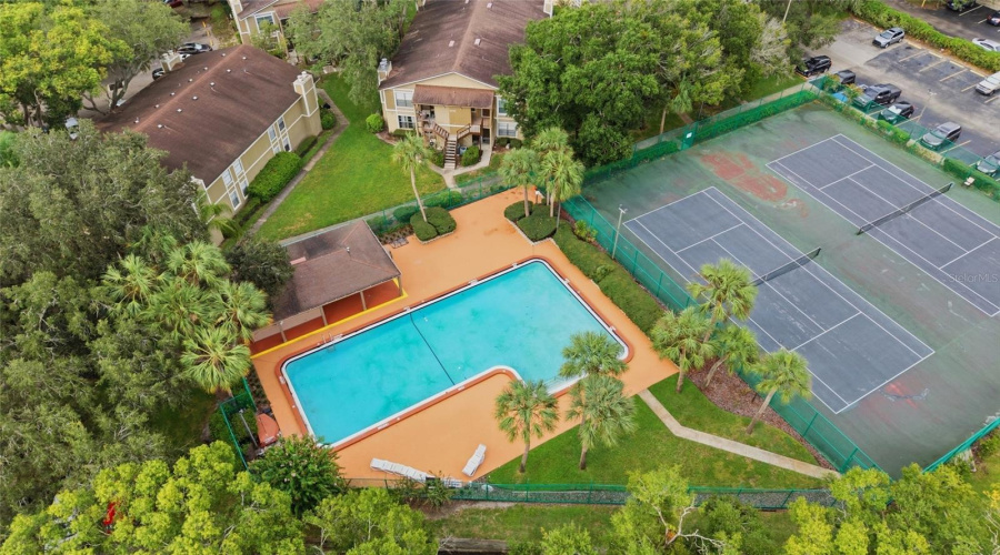 Tampa, Florida 33613, 2 Bedroom Bedrooms, ,2 Bathroombathrooms,Residential,For Sale,Hanging Moss,0,Mfrtb8541235