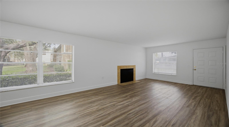 Tampa, Florida 33613, 2 Bedroom Bedrooms, ,2 Bathroombathrooms,Residential,For Sale,Hanging Moss,0,Mfrtb8541235