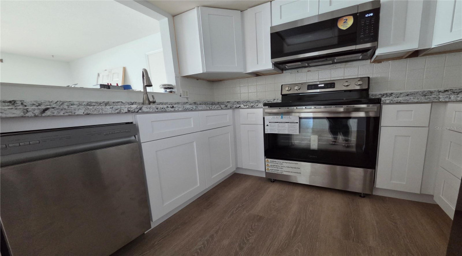 New Port Richey, Florida 34652, 2 Bedroom Bedrooms, ,2 Bathroombathrooms,Residential,For Sale,Amulet,0,Mfrtb8542711