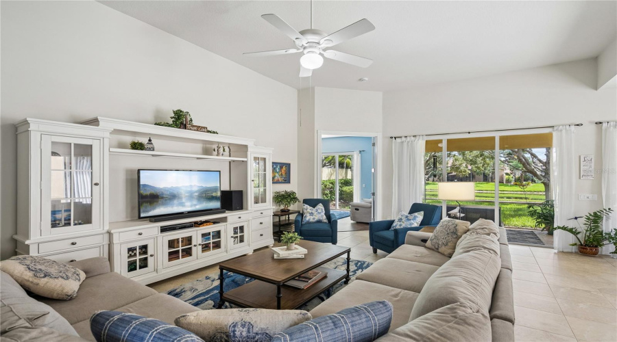 Orlando, Florida 32827, 3 Bedroom Bedrooms, ,2 Bathroombathrooms,Residential,For Sale,Gennaro Ln,0,Mfro6436693