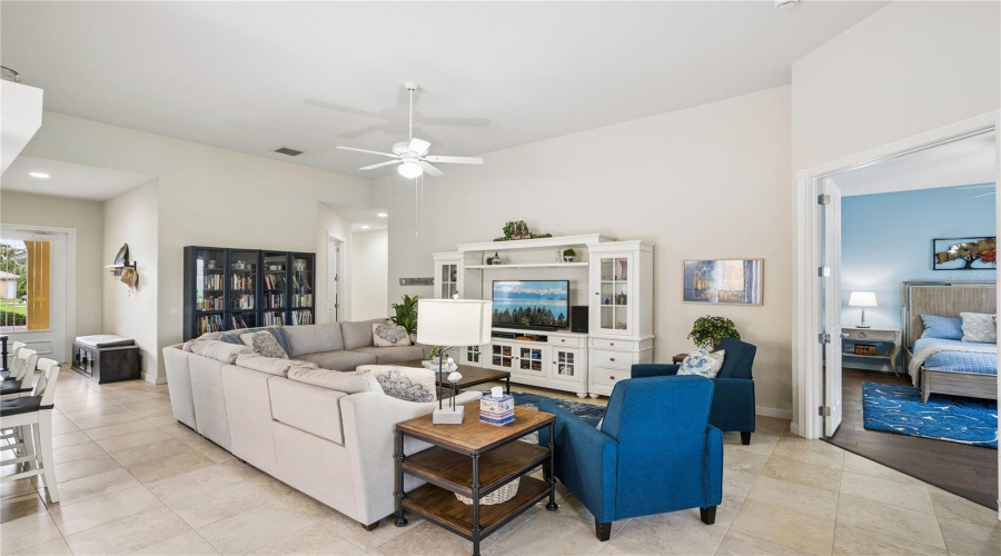 Orlando, Florida 32827, 3 Bedroom Bedrooms, ,2 Bathroombathrooms,Residential,For Sale,Gennaro Ln,0,Mfro6436693
