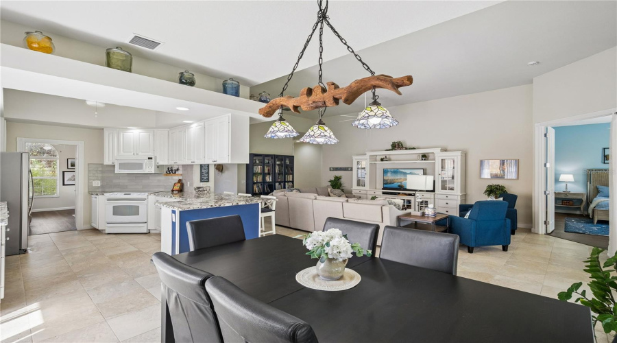 Orlando, Florida 32827, 3 Bedroom Bedrooms, ,2 Bathroombathrooms,Residential,For Sale,Gennaro Ln,0,Mfro6436693
