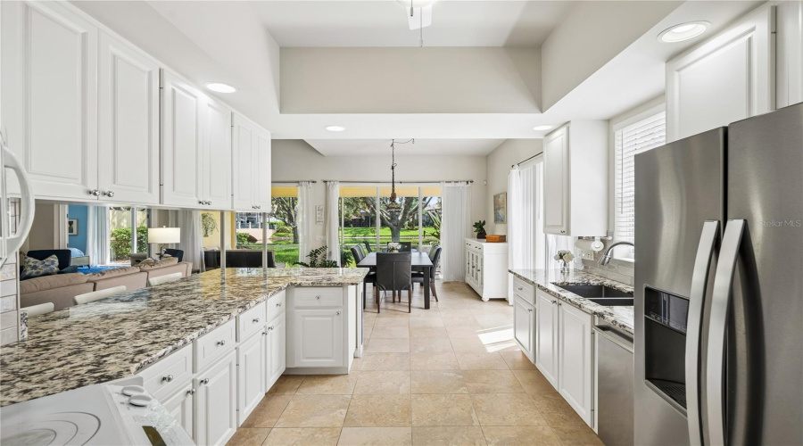 Orlando, Florida 32827, 3 Bedroom Bedrooms, ,2 Bathroombathrooms,Residential,For Sale,Gennaro Ln,0,Mfro6436693