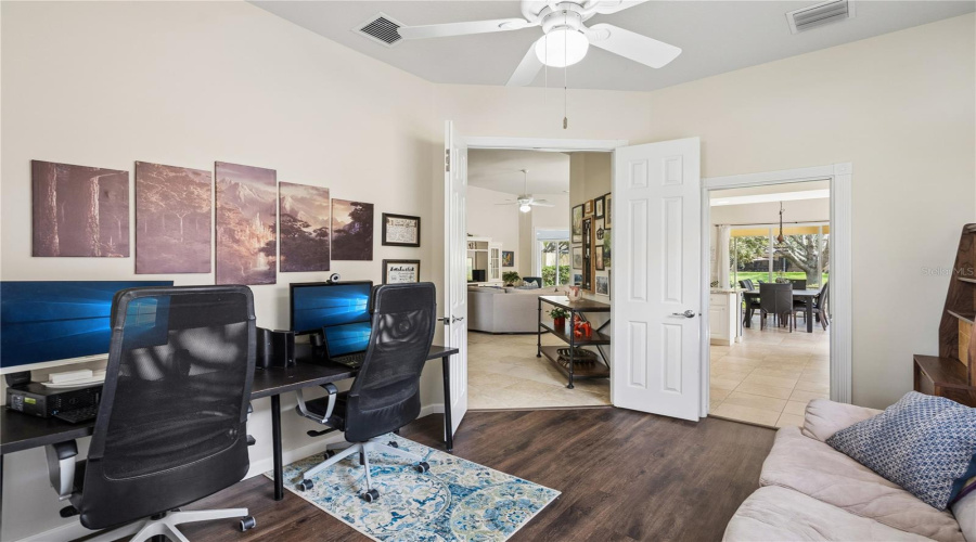 Orlando, Florida 32827, 3 Bedroom Bedrooms, ,2 Bathroombathrooms,Residential,For Sale,Gennaro Ln,0,Mfro6436693
