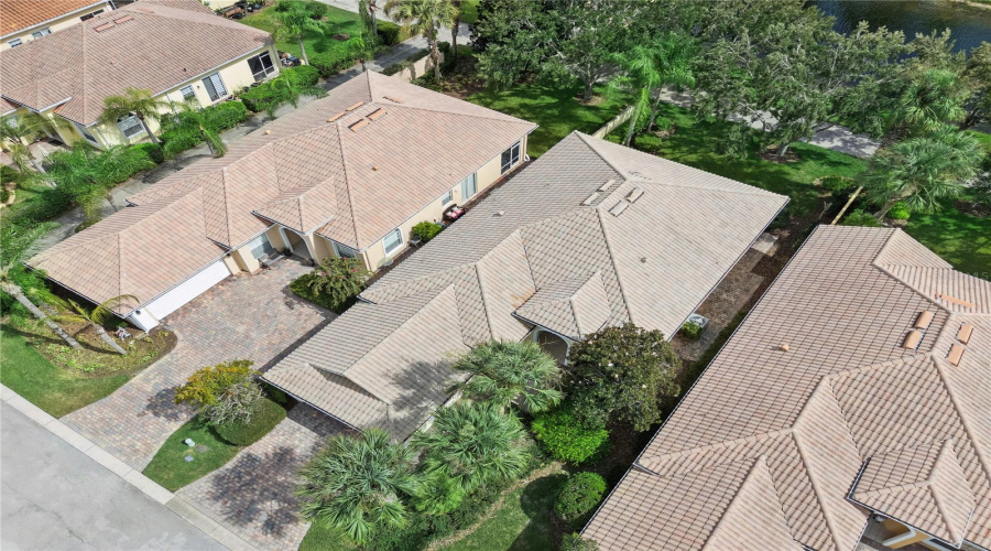 Orlando, Florida 32827, 3 Bedroom Bedrooms, ,2 Bathroombathrooms,Residential,For Sale,Gennaro Ln,0,Mfro6436693
