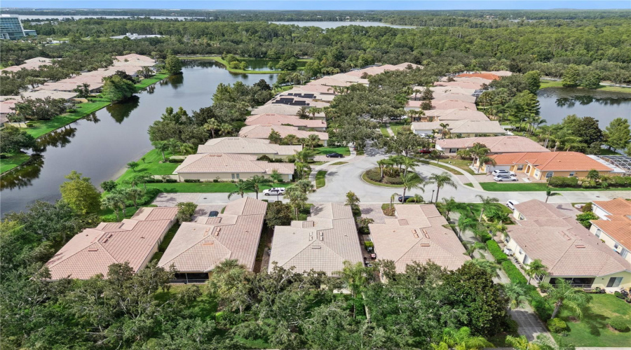 Orlando, Florida 32827, 3 Bedroom Bedrooms, ,2 Bathroombathrooms,Residential,For Sale,Gennaro Ln,0,Mfro6436693