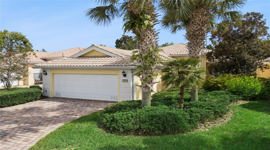 Orlando, Florida 32827, 3 Bedroom Bedrooms, ,2 Bathroombathrooms,Residential,For Sale,Gennaro Ln,0,Mfro6436693