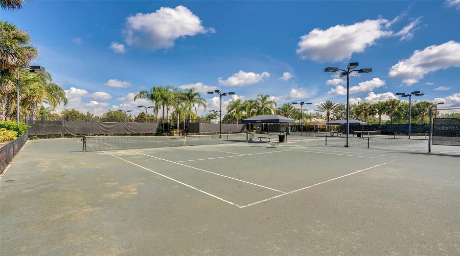 Orlando, Florida 32827, 3 Bedroom Bedrooms, ,2 Bathroombathrooms,Residential,For Sale,Gennaro Ln,0,Mfro6436693
