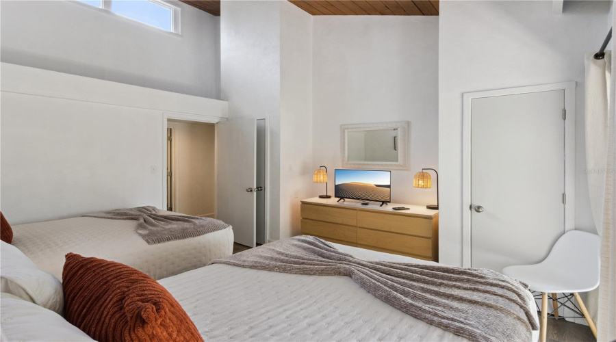 Haines City, Florida 33844, 1 Bedroom Bedrooms, ,1 Bathroombathrooms,Residential,For Sale,Maple Leaf,0,Mfro6435093