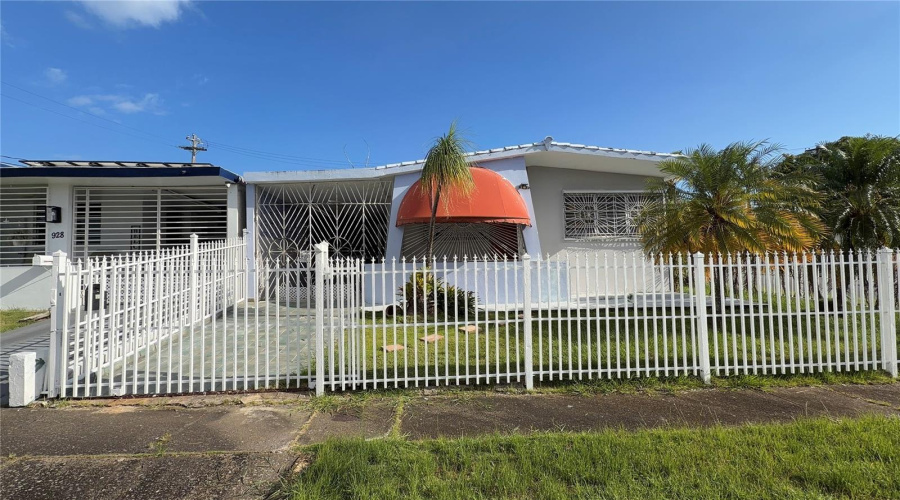 San Juan, Puerto Rico 00924, 3 Bedroom Bedrooms, ,3 Bathroombathrooms,Residential,For Sale,Urb Country Club,0,Mfrpr9121801