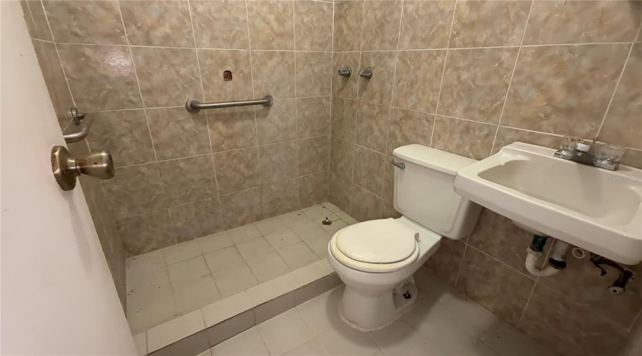 San Juan, Puerto Rico 00924, 3 Bedroom Bedrooms, ,3 Bathroombathrooms,Residential,For Sale,Urb Country Club,0,Mfrpr9121801
