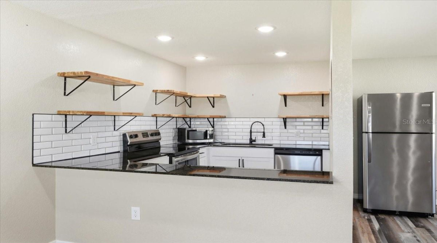 Sun City Center, Florida 33573, 1 Bedroom Bedrooms, ,1 Bathroombathrooms,Residential,For Sale,Andover,0,Mfrp4938098