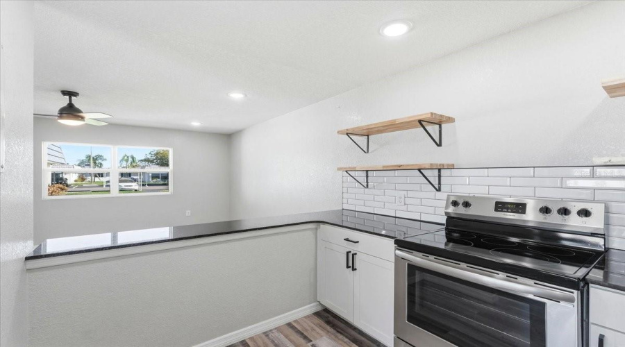 Sun City Center, Florida 33573, 1 Bedroom Bedrooms, ,1 Bathroombathrooms,Residential,For Sale,Andover,0,Mfrp4938098