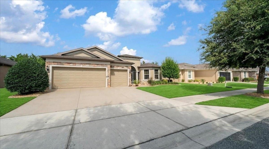 Ocala, Florida 34481, 3 Bedroom Bedrooms, ,3 Bathroombathrooms,Residential,For Sale,100Th,0,Mfrom730816