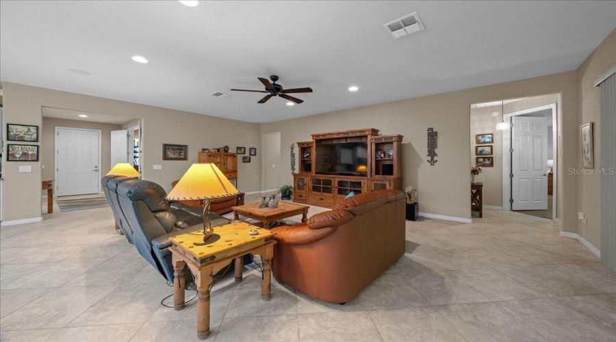 Ocala, Florida 34481, 3 Bedroom Bedrooms, ,3 Bathroombathrooms,Residential,For Sale,100Th,0,Mfrom730816