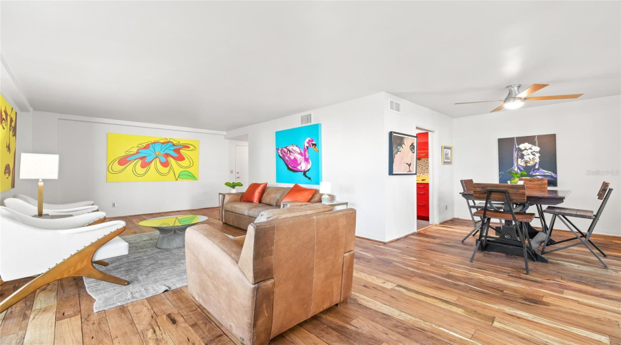 This Spacious Living/Dining Combo Is Great For Entertaining. There Is Enough Room For An Office Desk, A Reading Nook, Or A Workout Area.