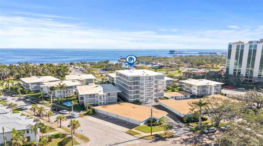 St Petersburg, Florida 33701, 1 Bedroom Bedrooms, ,1 Bathroombathrooms,Residential,For Sale,Shore,0,Mfrtb8535560