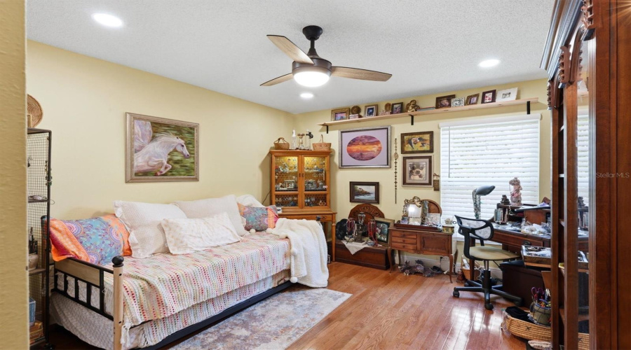 Sarasota, Florida 34238, 4 Bedroom Bedrooms, ,2 Bathroombathrooms,Residential,For Sale,Easton,0,Mfra4698217
