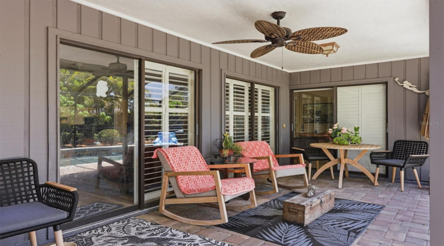Sarasota, Florida 34238, 4 Bedroom Bedrooms, ,2 Bathroombathrooms,Residential,For Sale,Easton,0,Mfra4698217