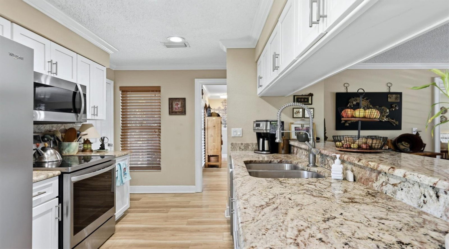 Sarasota, Florida 34238, 4 Bedroom Bedrooms, ,2 Bathroombathrooms,Residential,For Sale,Easton,0,Mfra4698217