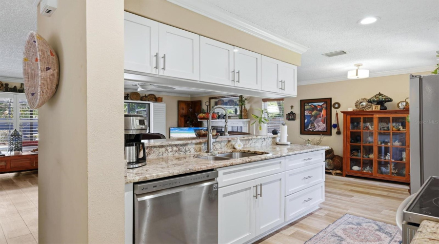 Sarasota, Florida 34238, 4 Bedroom Bedrooms, ,2 Bathroombathrooms,Residential,For Sale,Easton,0,Mfra4698217