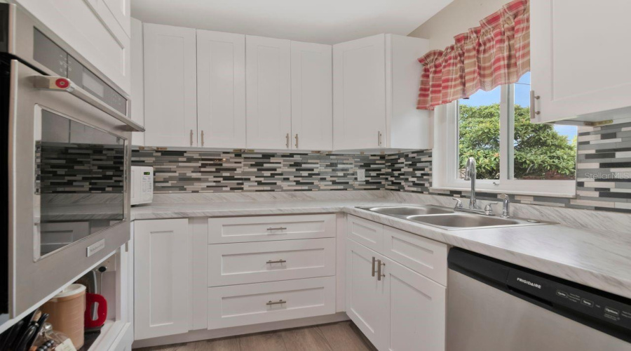 Tampa, Florida 33615, 3 Bedroom Bedrooms, ,1 Bathroombathrooms,Residential,For Sale,Powhatan,0,Mfrtb8541312