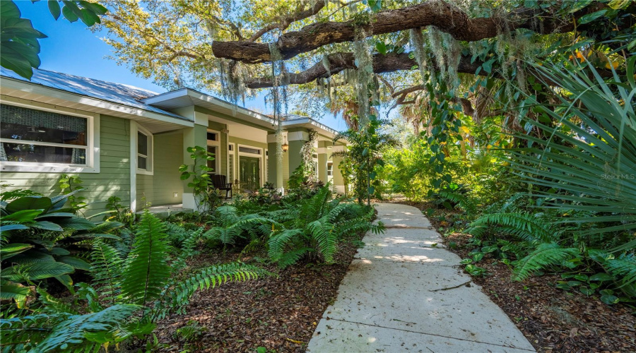 Punta Gorda, Florida 33950, 4 Bedroom Bedrooms, ,3 Bathroombathrooms,Residential,For Sale,Jones Loop,0,Mfrc7522472