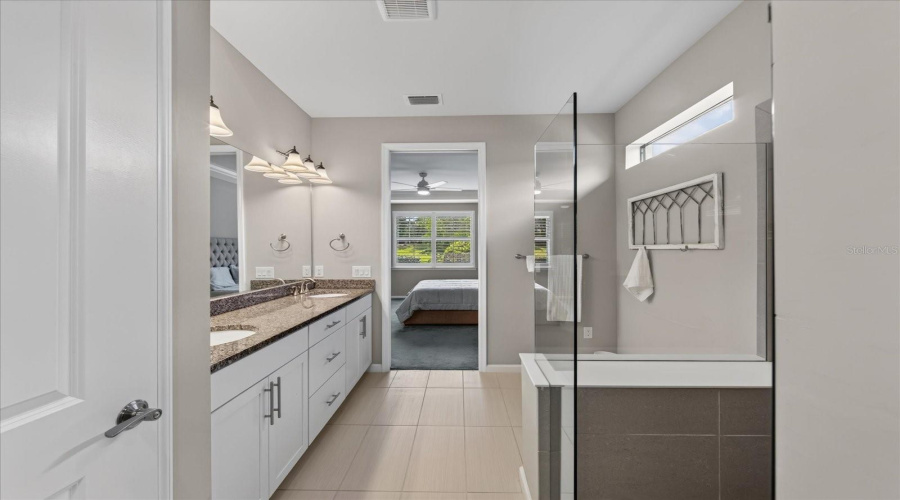Lakewood Ranch, Florida 34202, 2 Bedroom Bedrooms, ,2 Bathroombathrooms,Residential,For Sale,Seaford,0,Mfra4703757