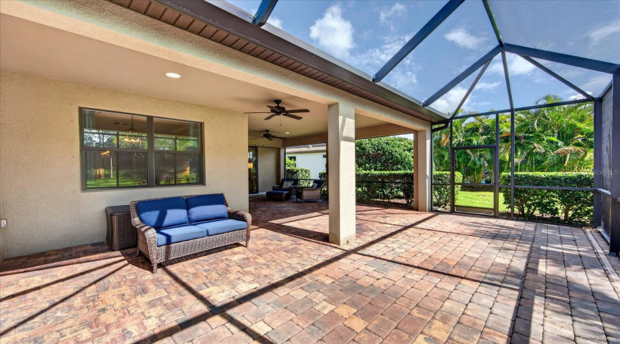 Lakewood Ranch, Florida 34202, 2 Bedroom Bedrooms, ,2 Bathroombathrooms,Residential,For Sale,Seaford,0,Mfra4703757