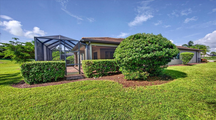 Lakewood Ranch, Florida 34202, 2 Bedroom Bedrooms, ,2 Bathroombathrooms,Residential,For Sale,Seaford,0,Mfra4703757
