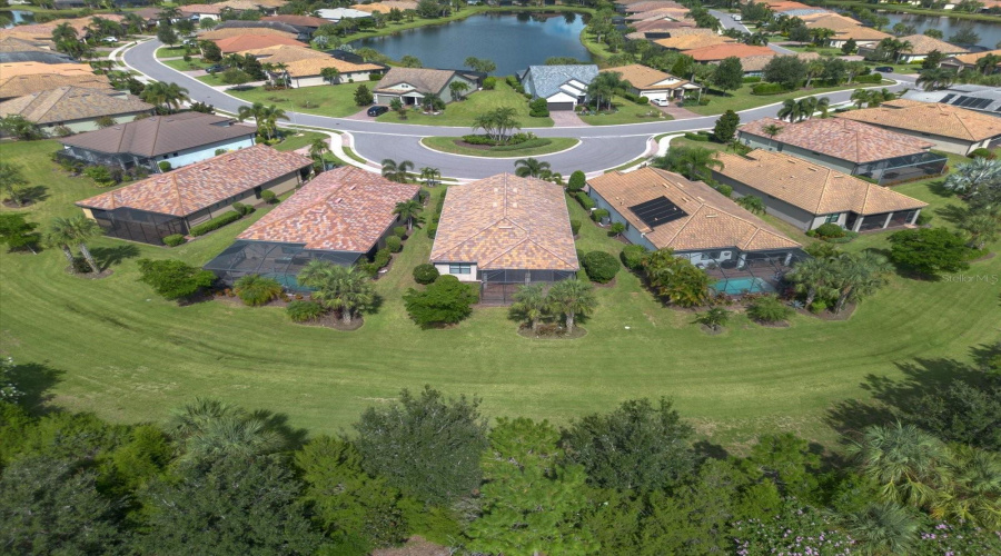 Lakewood Ranch, Florida 34202, 2 Bedroom Bedrooms, ,2 Bathroombathrooms,Residential,For Sale,Seaford,0,Mfra4703757