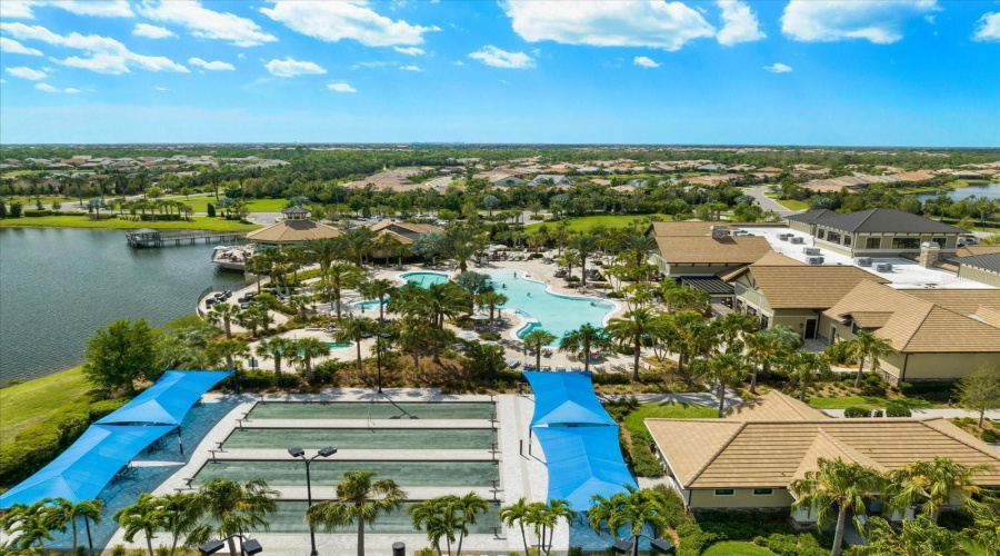 Lakewood Ranch, Florida 34202, 2 Bedroom Bedrooms, ,2 Bathroombathrooms,Residential,For Sale,Seaford,0,Mfra4703757