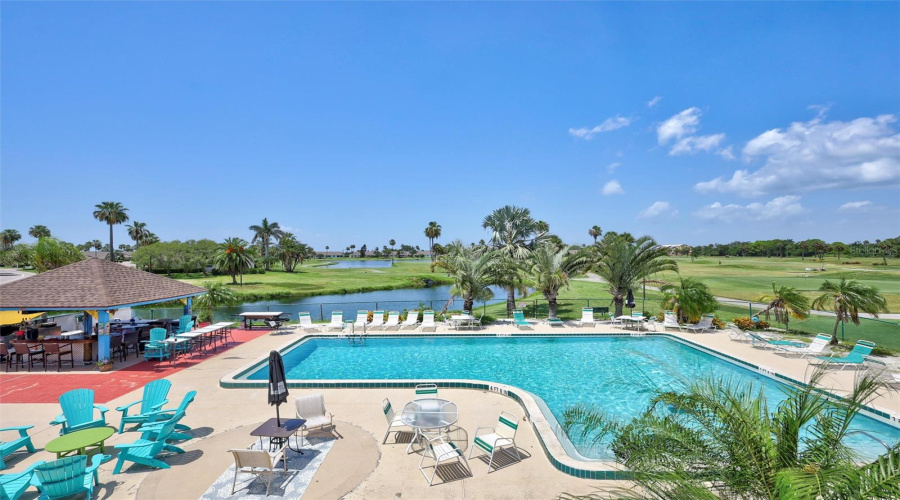 Tiki Bar &Amp; Club Pool
