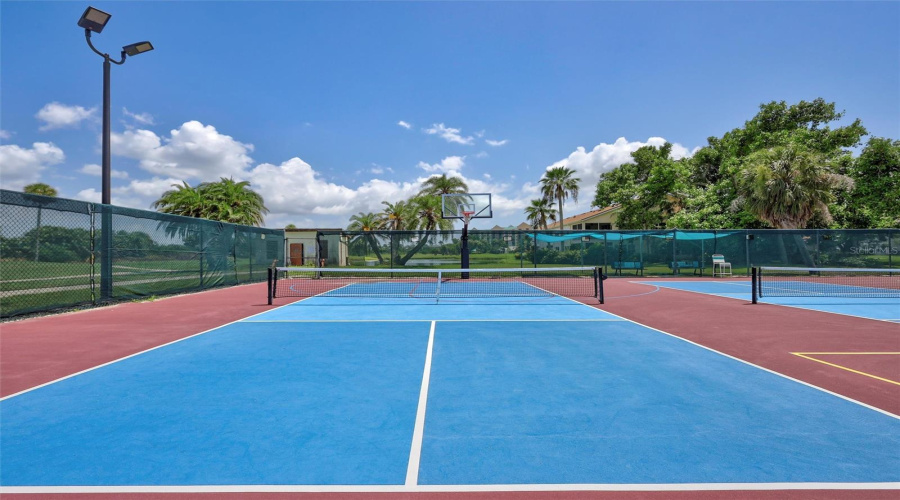 Club Court