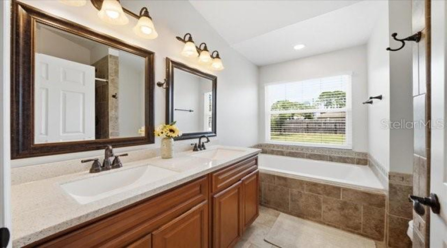 Cocoa, Florida 32927, 5 Bedroom Bedrooms, ,2 Bathroombathrooms,Residential,For Sale,Allmont,0,Mfro6436998