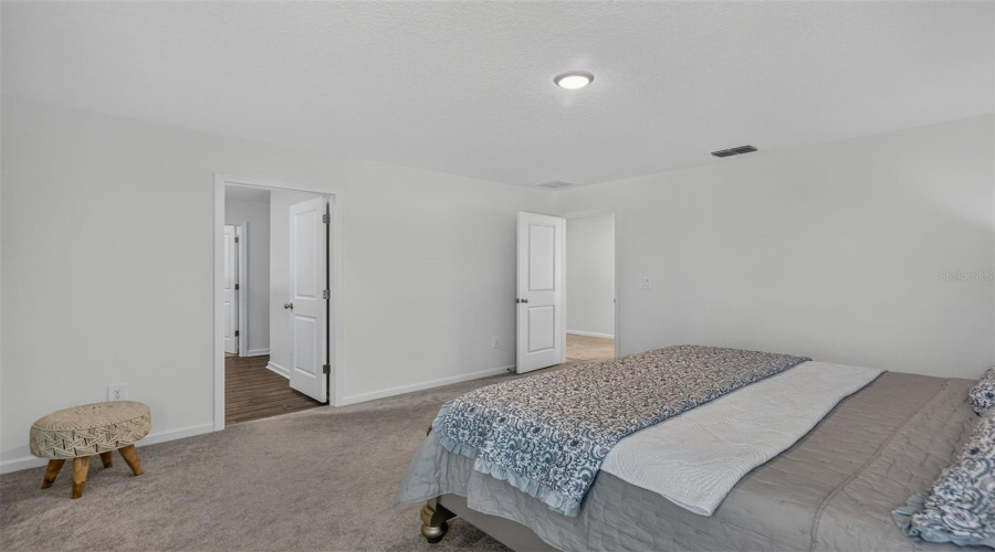 Alachua, Florida 32615, 5 Bedroom Bedrooms, ,3 Bathroombathrooms,Residential,For Sale,144Th,0,Mfrgc542972