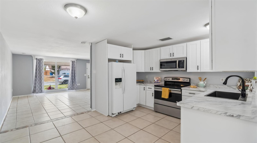 New Port Richey, Florida 34655, 2 Bedroom Bedrooms, ,1 Bathroombathrooms,Residential,For Sale,Murrow,0,Mfrtb8490576