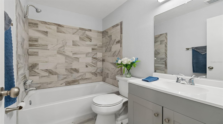 New Port Richey, Florida 34655, 2 Bedroom Bedrooms, ,1 Bathroombathrooms,Residential,For Sale,Murrow,0,Mfrtb8490576