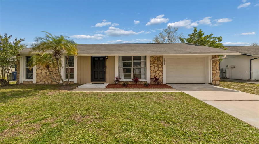New Port Richey, Florida 34655, 2 Bedroom Bedrooms, ,1 Bathroombathrooms,Residential,For Sale,Murrow,0,Mfrtb8490576