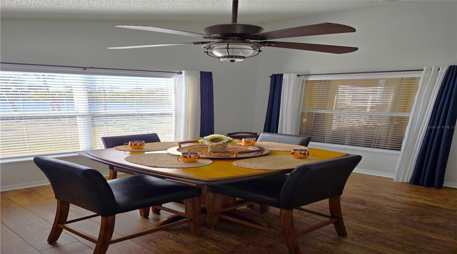 New Port Richey, Florida 34652, 3 Bedroom Bedrooms, ,2 Bathroombathrooms,Residential,For Sale,Manor,0,Mfrw7883355