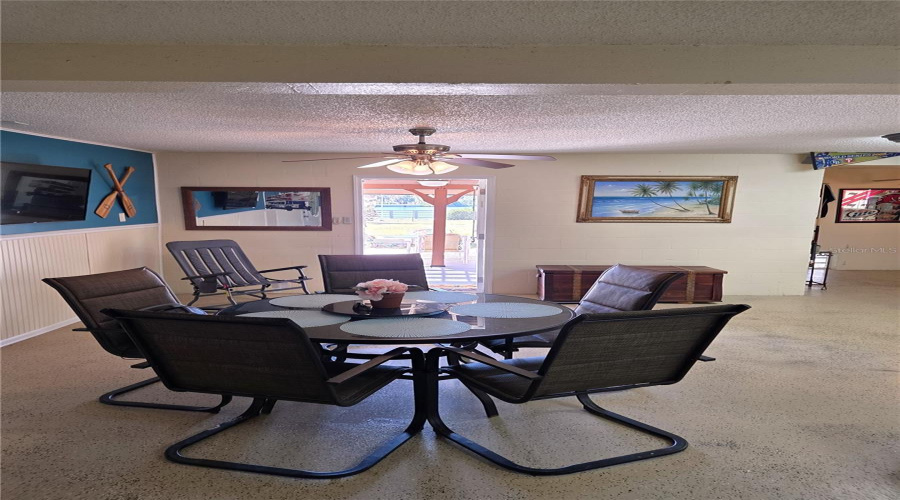 New Port Richey, Florida 34652, 3 Bedroom Bedrooms, ,2 Bathroombathrooms,Residential,For Sale,Manor,0,Mfrw7883355