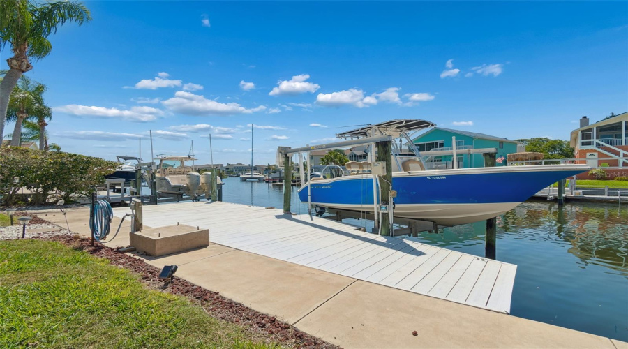 New Port Richey, Florida 34652, 3 Bedroom Bedrooms, ,3 Bathroombathrooms,Residential,For Sale,Bayside,0,Mfrtb8498044