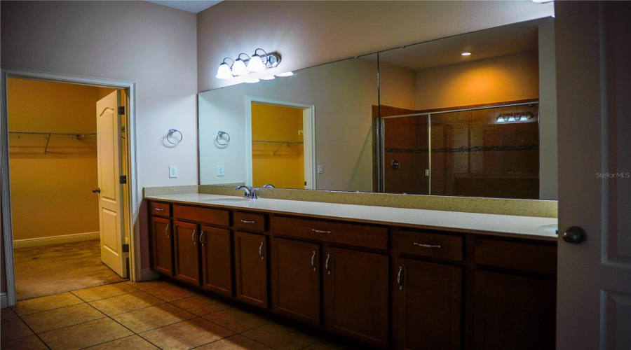 Winter Garden, Florida 34787, 6 Bedroom Bedrooms, ,5 Bathroombathrooms,Residential,For Sale,Bradleigh,0,Mfro6421967