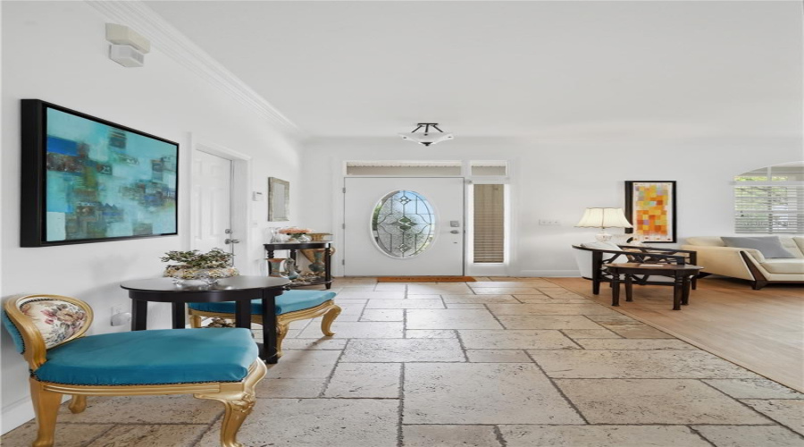 Tampa, Florida 33629, 3 Bedroom Bedrooms, ,2 Bathroombathrooms,Residential,For Sale,Euclid,0,Mfrtb8517990