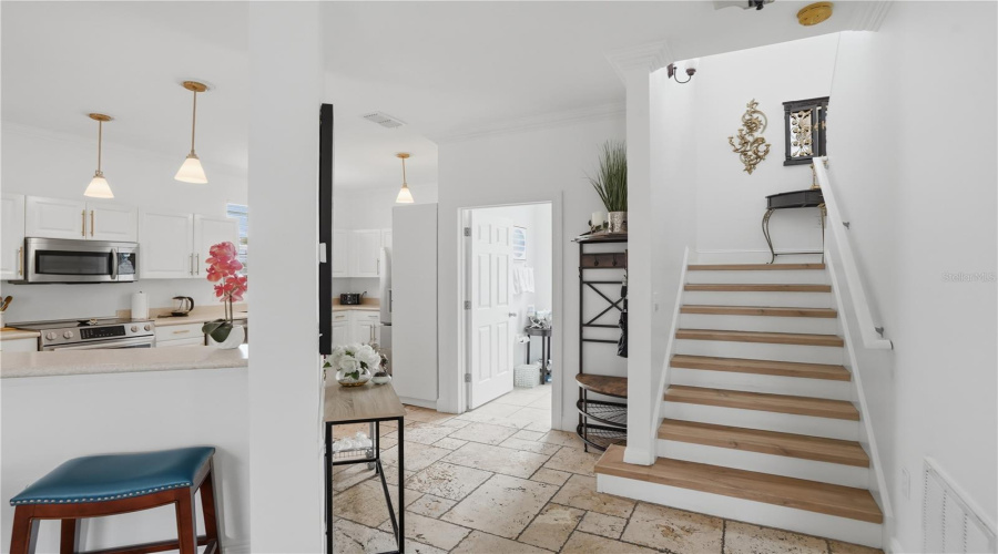 Tampa, Florida 33629, 3 Bedroom Bedrooms, ,2 Bathroombathrooms,Residential,For Sale,Euclid,0,Mfrtb8517990