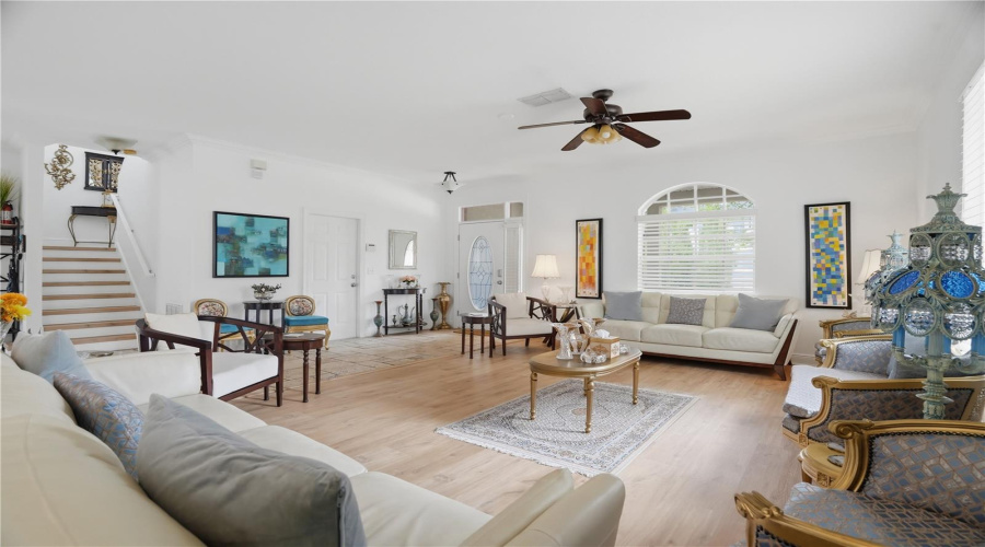 Tampa, Florida 33629, 3 Bedroom Bedrooms, ,2 Bathroombathrooms,Residential,For Sale,Euclid,0,Mfrtb8517990