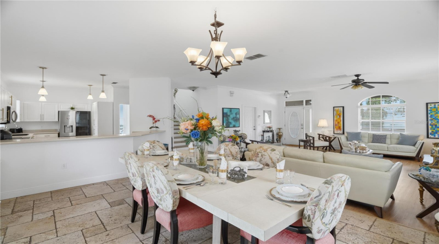 Tampa, Florida 33629, 3 Bedroom Bedrooms, ,2 Bathroombathrooms,Residential,For Sale,Euclid,0,Mfrtb8517990